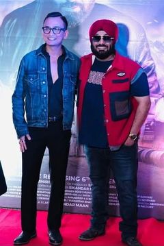 Snehaashish Pathakk with Sikandar Maan on the red carpet at the ATHRU launch in Mumbai
